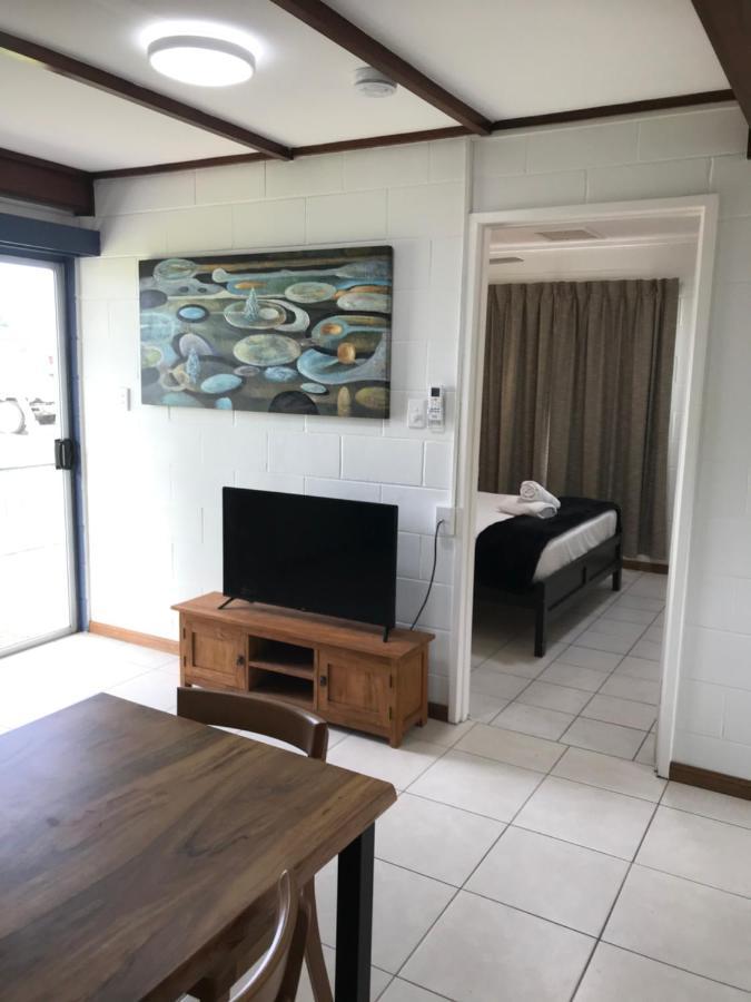 Ocean Breeze Units Apartment Bowen Exterior foto
